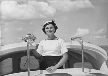 Coxswain Nancy Hodgson, one of the pioneering Wrens who manned the Admiral's Barge during WW2. Image: 2013.70.682 Coxswain Nancy Hodgson, one of the pioneering Wrens who manned the Admiral's Barge during WW2.