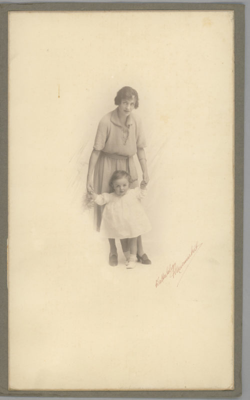 2018.238.27 Lady Allen with Peter as a child 2018