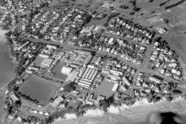 ACA 007 Aerial view Tamaki, Narrow neck 1979 Aerial view of HMNZS Tamaki at Narrow Neck 1979