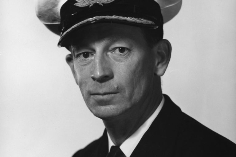 APB 0163 Commander William 'Kiwi' Smith